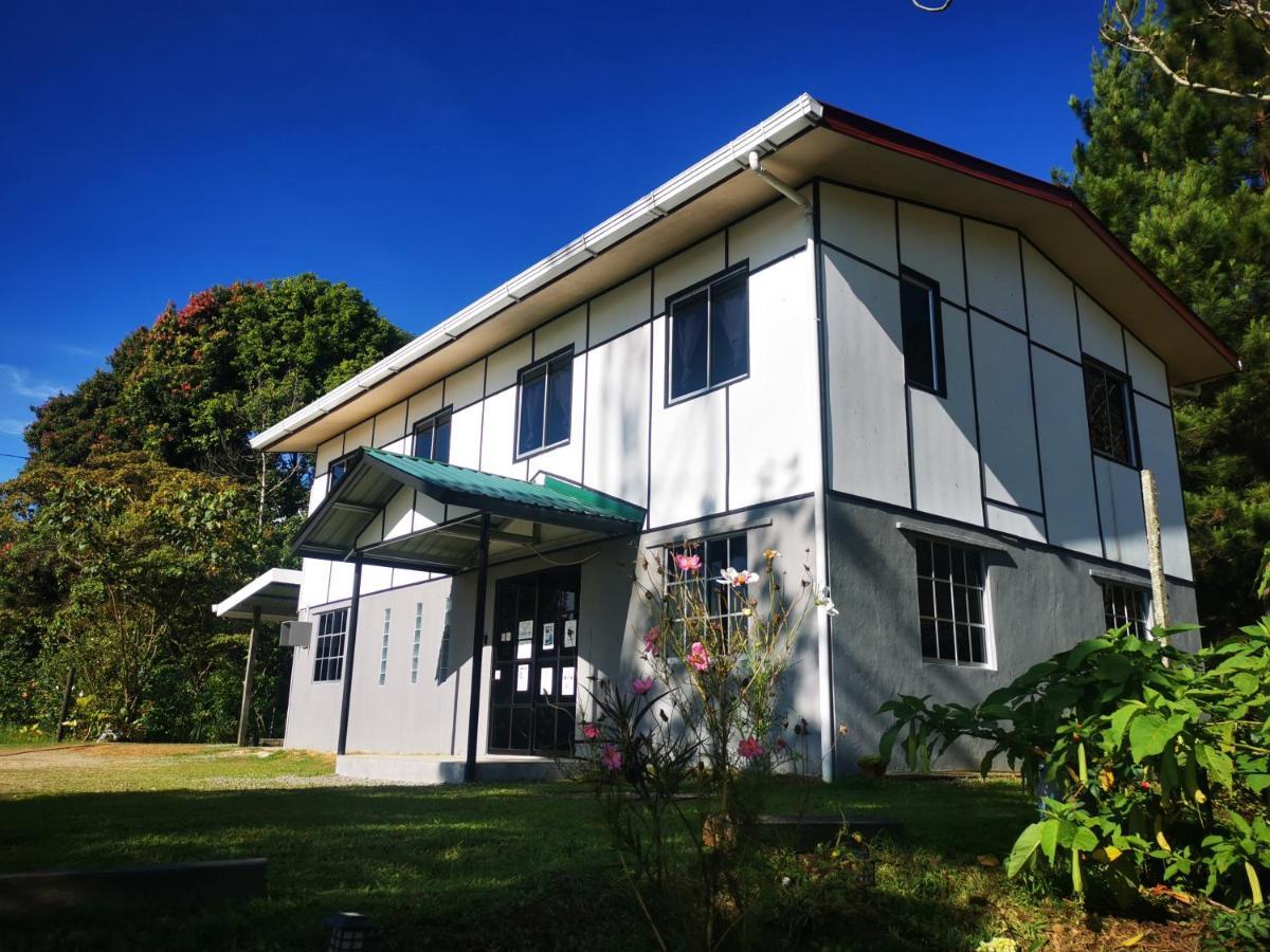 The Explorer Kampong Kundassan Exterior foto